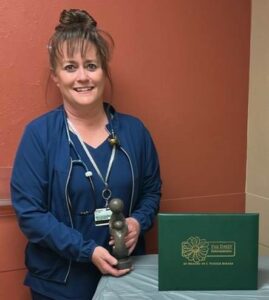 Shannon Franke LPN receives DAISY Award