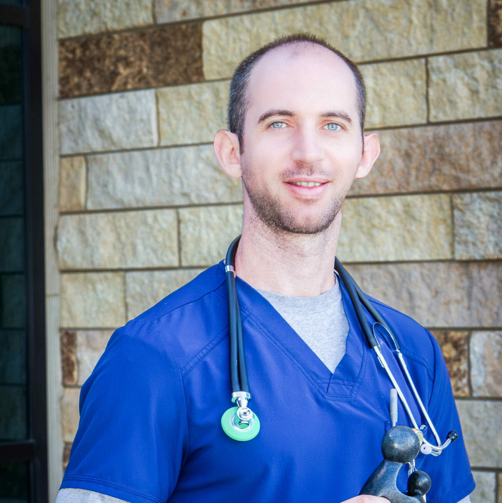 Daniel Yevseyev, RN, receives DAISY Award