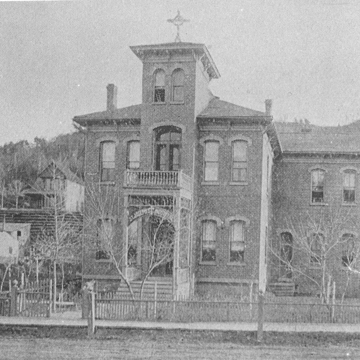 Lead-Deadwood Hospital celebrates 125th anniversary